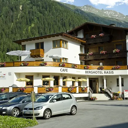Rasis Hotel 3*